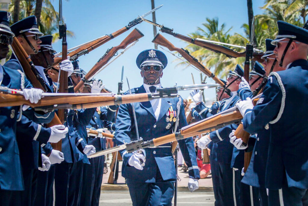 13_Dril-Team-Walk-Through - Mickey Markoff the Executive Producer of the Air and Sea Show